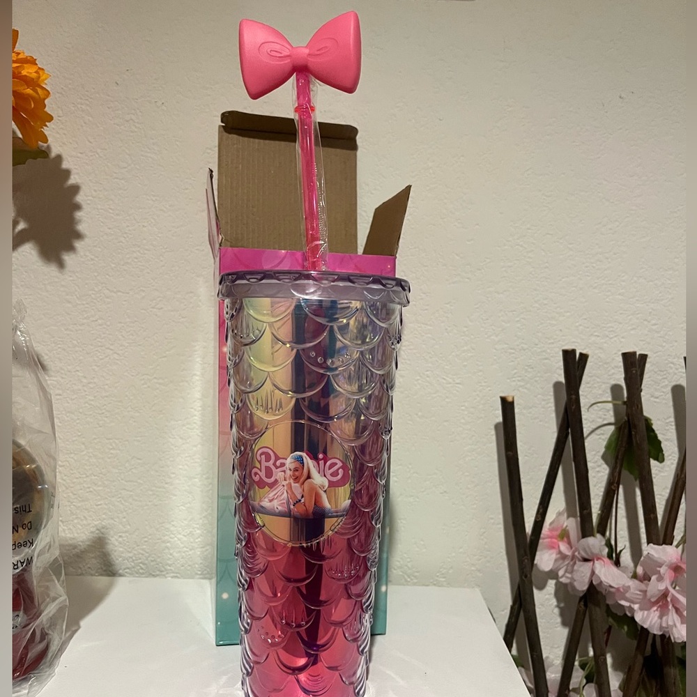 Barbie 24 oz Tumbler With bow straw topper